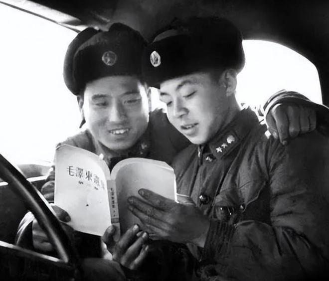 被打耳光事后：班长在的话也会支持我凯发体育赞助雷锋战友乔安山做好事却(图5)