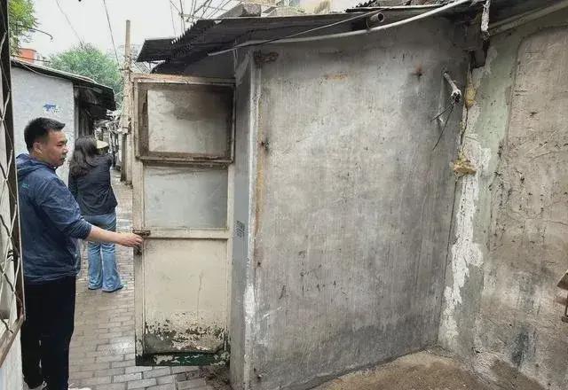 乱建居民想提升小区环境的愿望实现了凯发k8入口拆除700平方米私搭(图2)